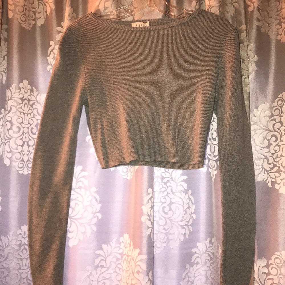 PAC SUN cropped grey sweater